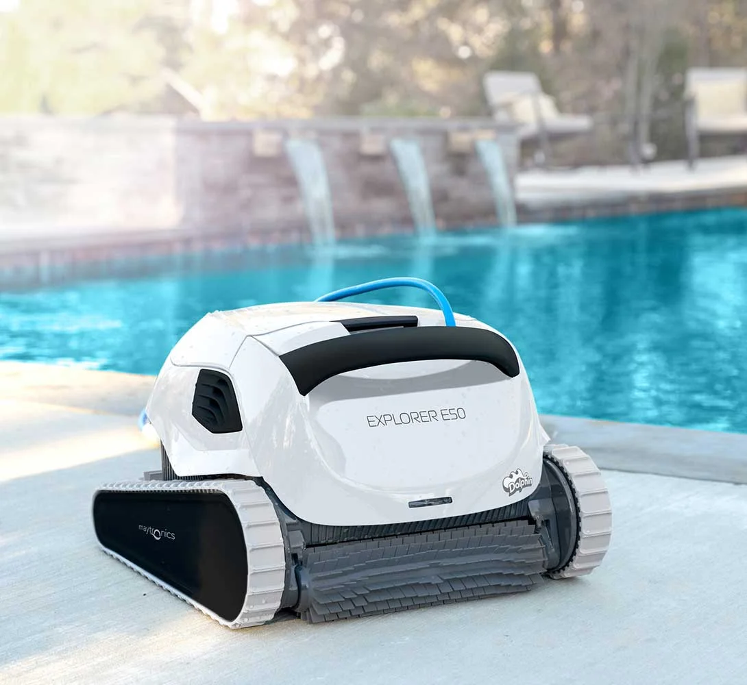 Dolphin Explorer E50 Pool Cleaner - Image 2